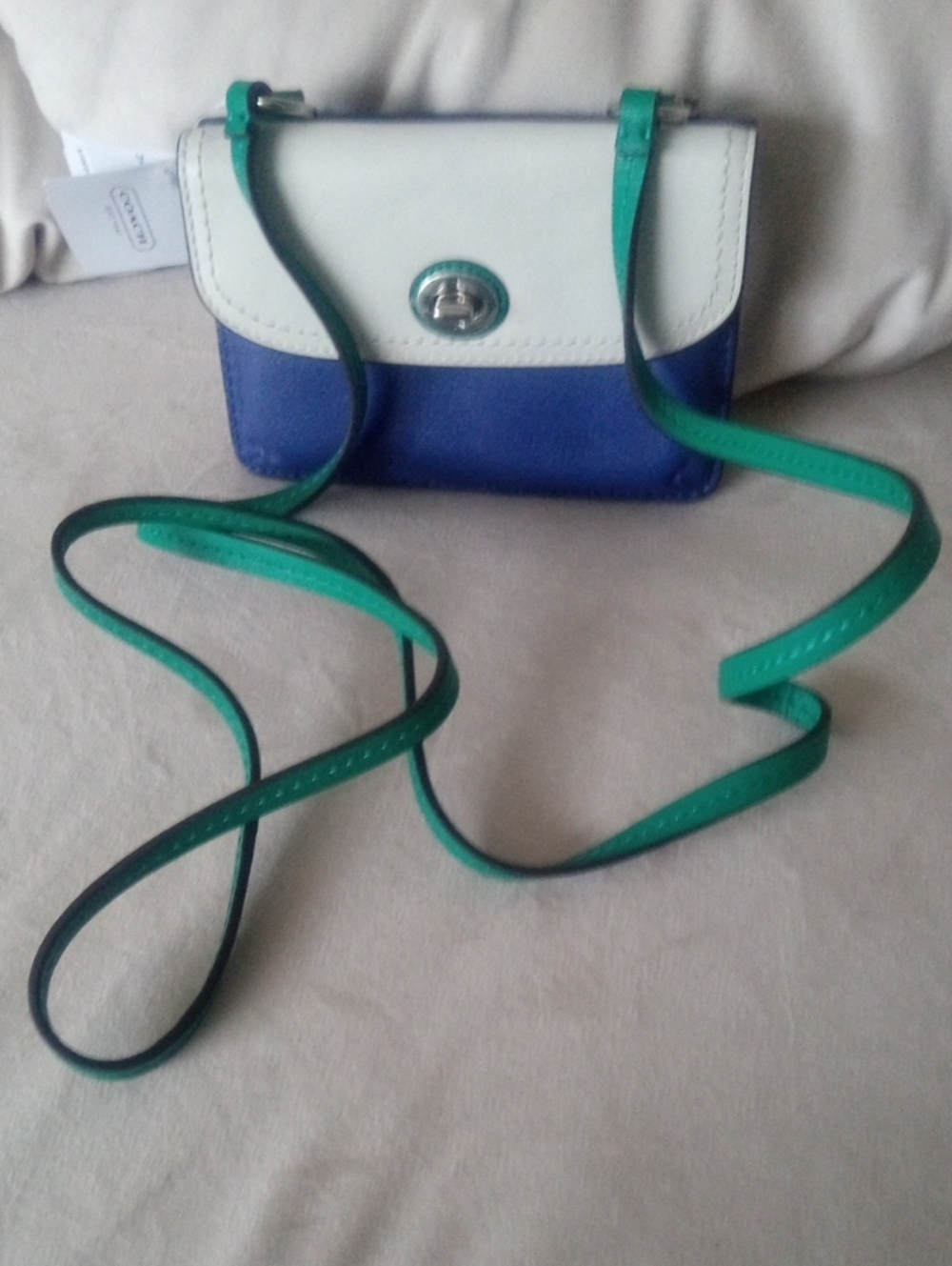 Colorblock Crossbody in White, Blue & Teal – Women's Shoulder Bag